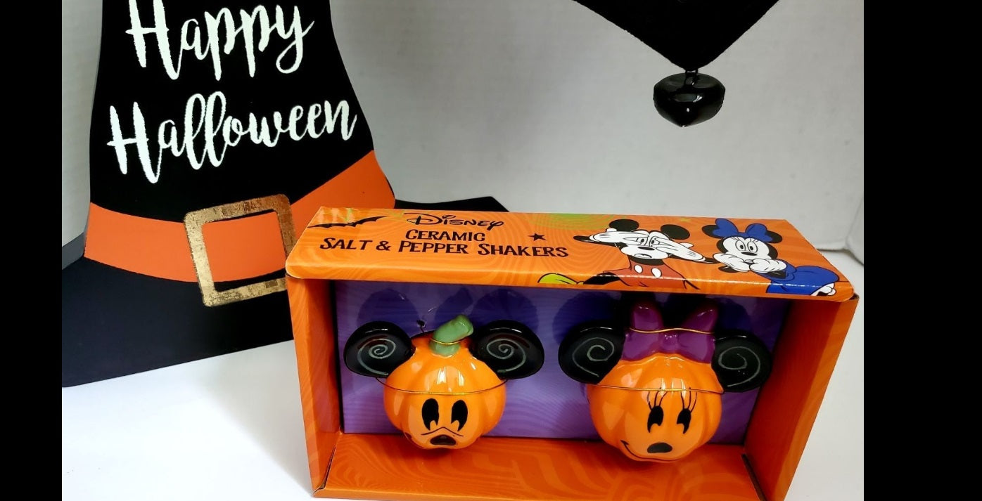 DISNEY Halloween Ceramic Pumpkin Salt & Pepper Shakers - Mickey & Minnie Mouse